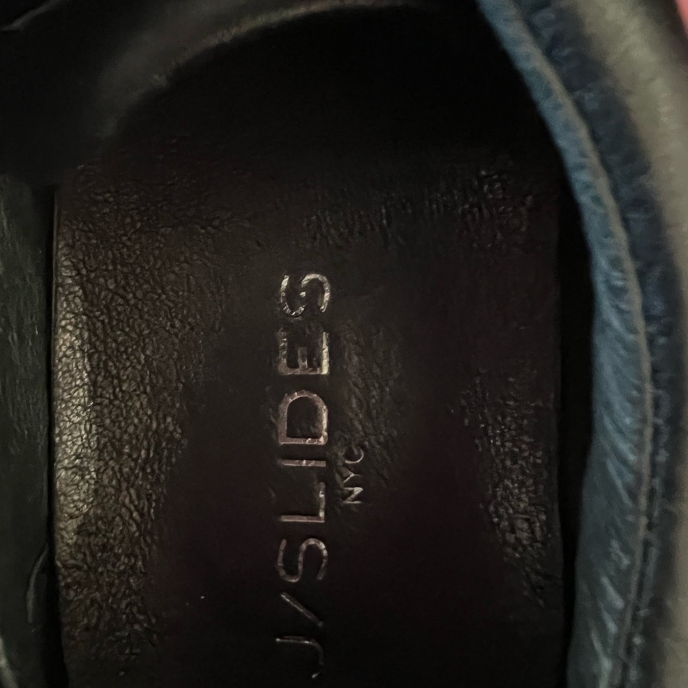 Jslides ! Size 8 Never Worn! Price Drop - image 4